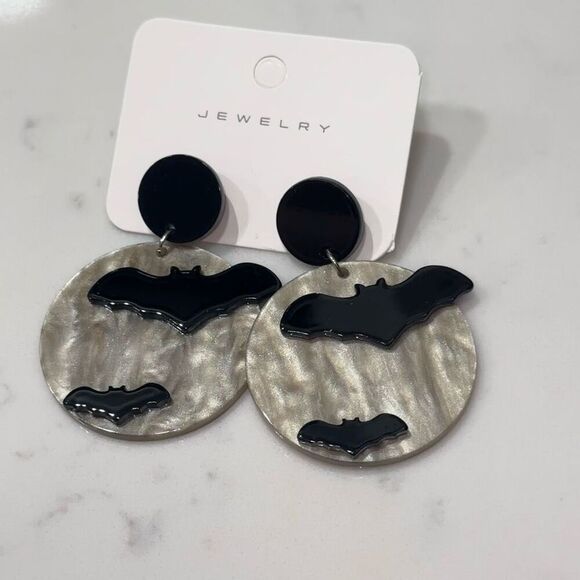Opulent full moon bat circular drop dangle earrings | Sz OS, New - Picture 2 of 3